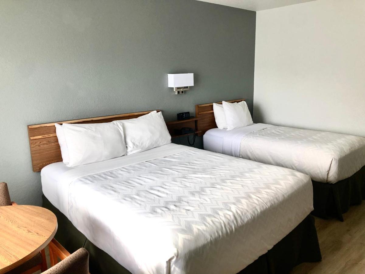 Super 8 By Wyndham Fort Bragg Kültér fotó