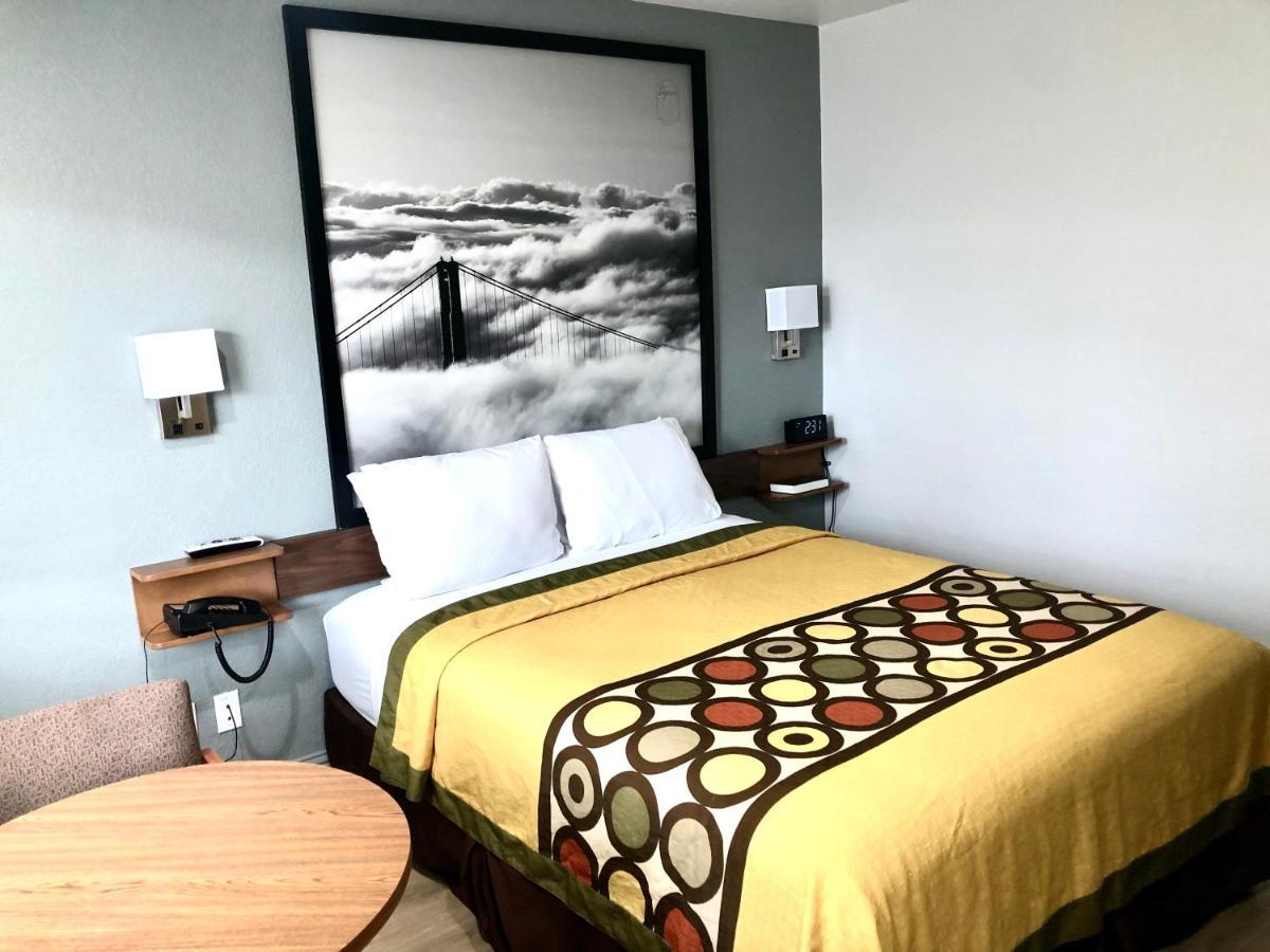 Super 8 By Wyndham Fort Bragg Kültér fotó