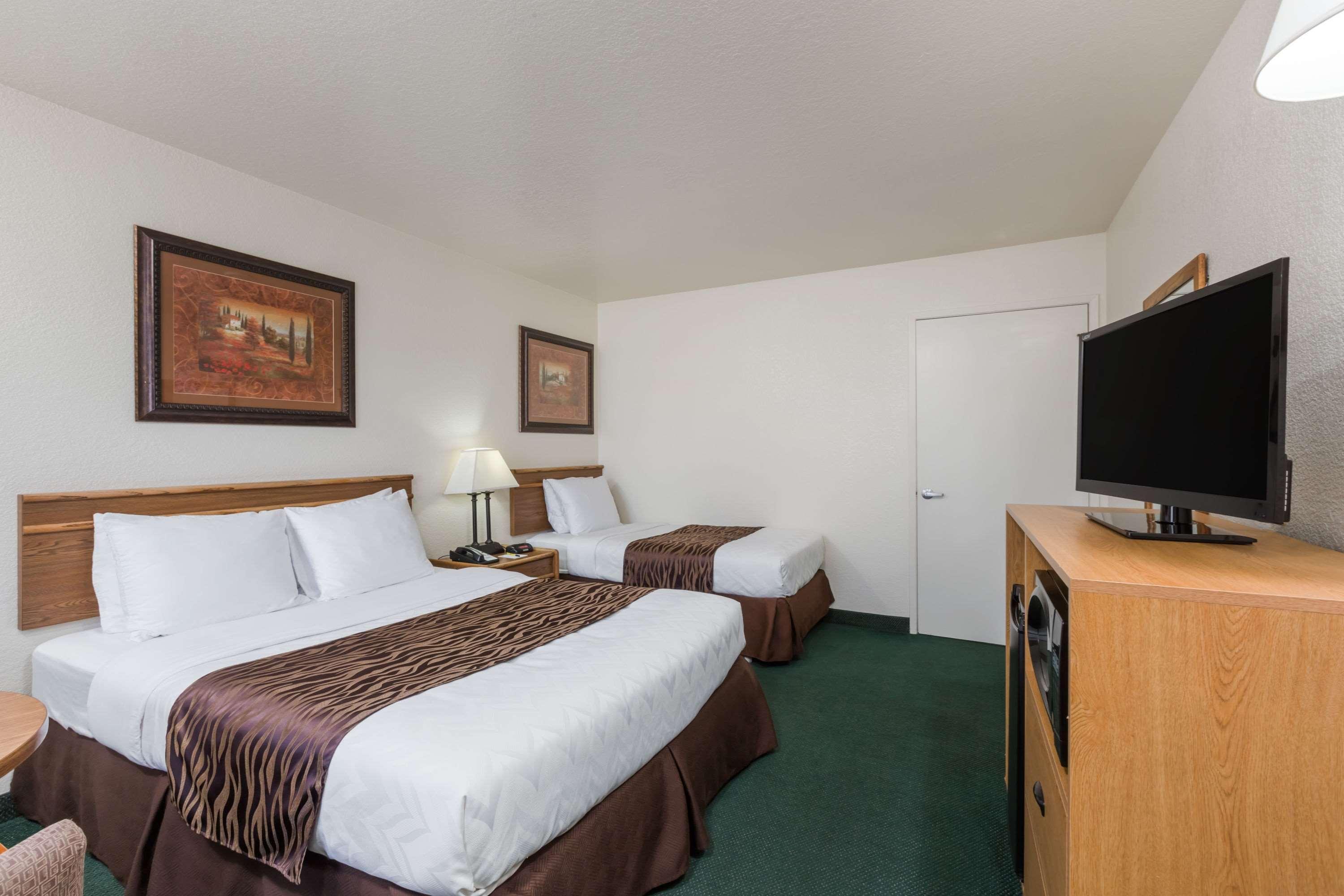 Super 8 By Wyndham Fort Bragg Kültér fotó