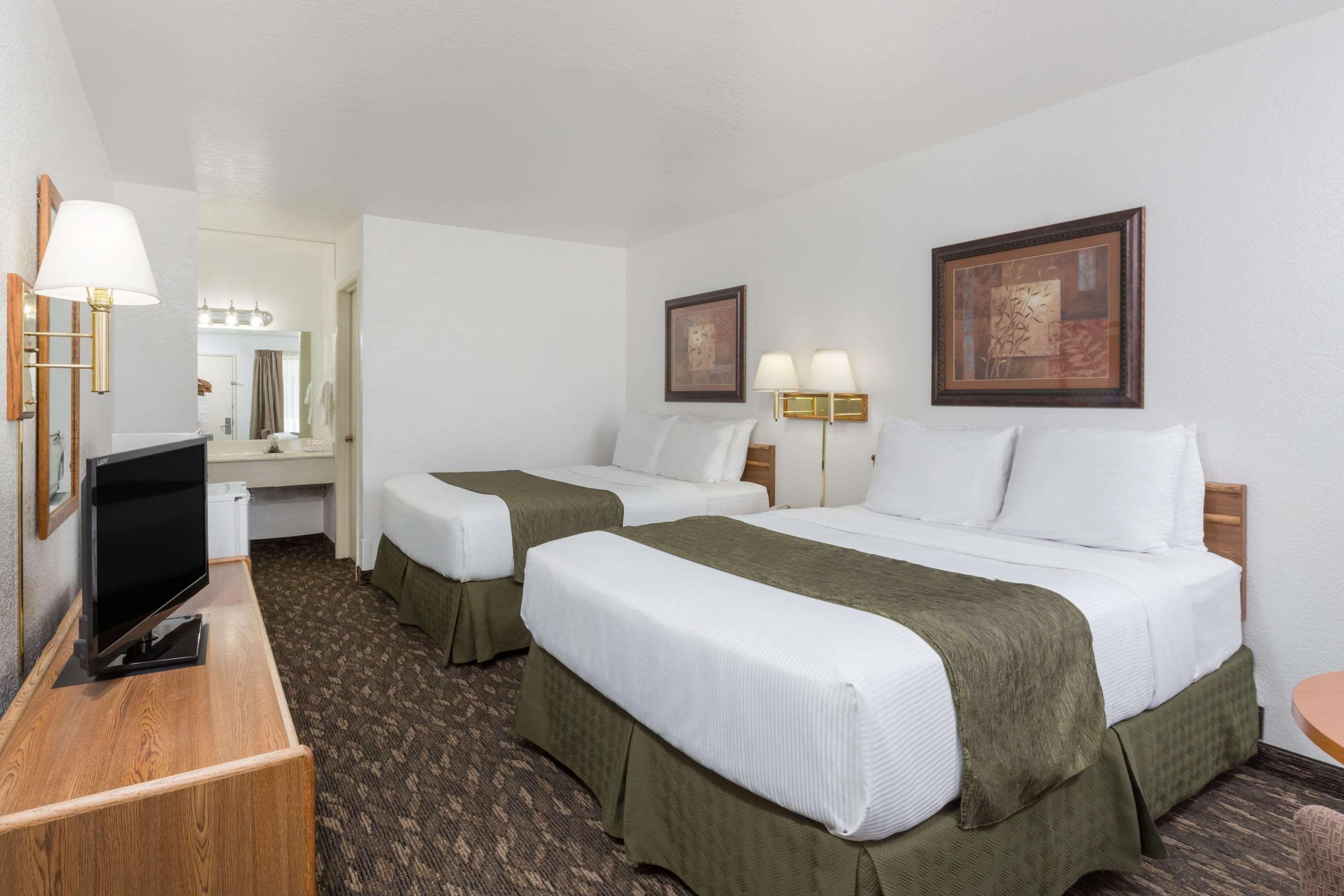 Super 8 By Wyndham Fort Bragg Kültér fotó