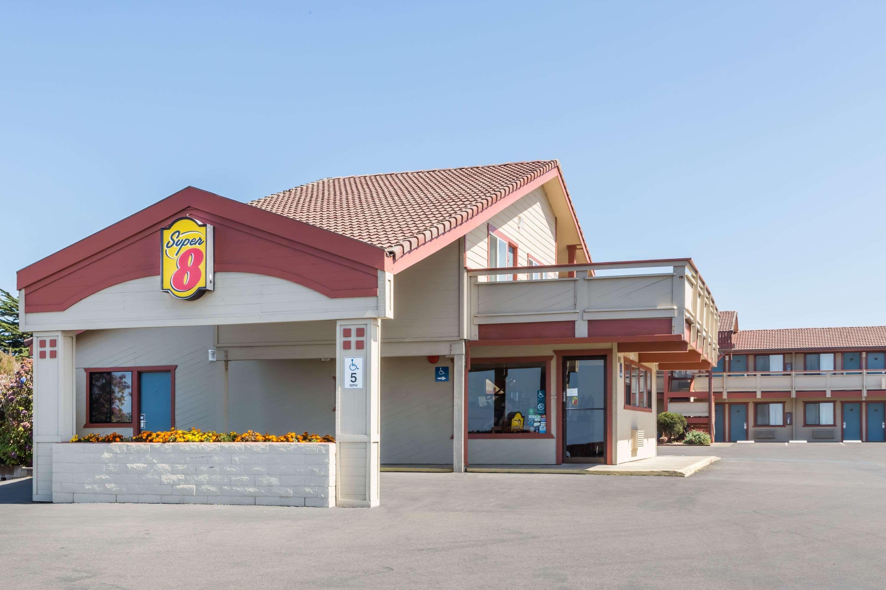 Super 8 By Wyndham Fort Bragg Kültér fotó