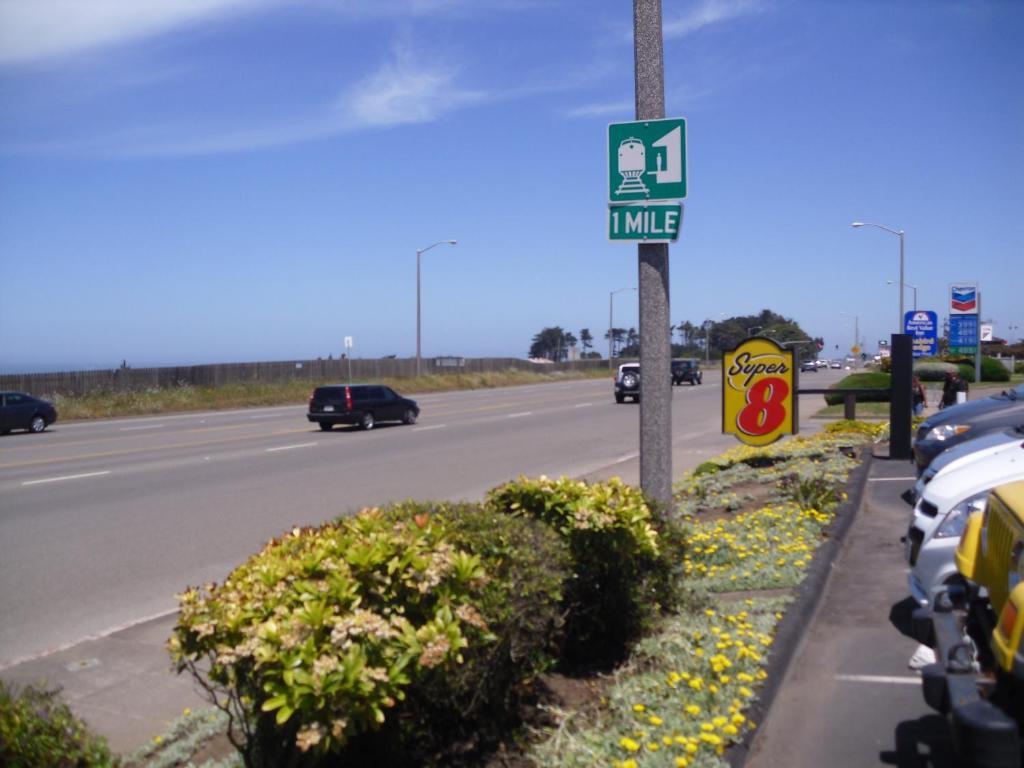 Super 8 By Wyndham Fort Bragg Kültér fotó